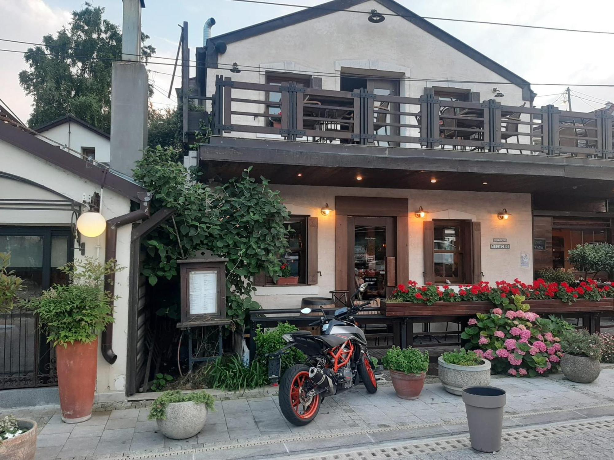 River Hostel Beograd Eksteriør billede